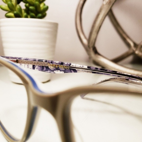 Vera Wang Women's Optical Frame. - Picture 4 of 4